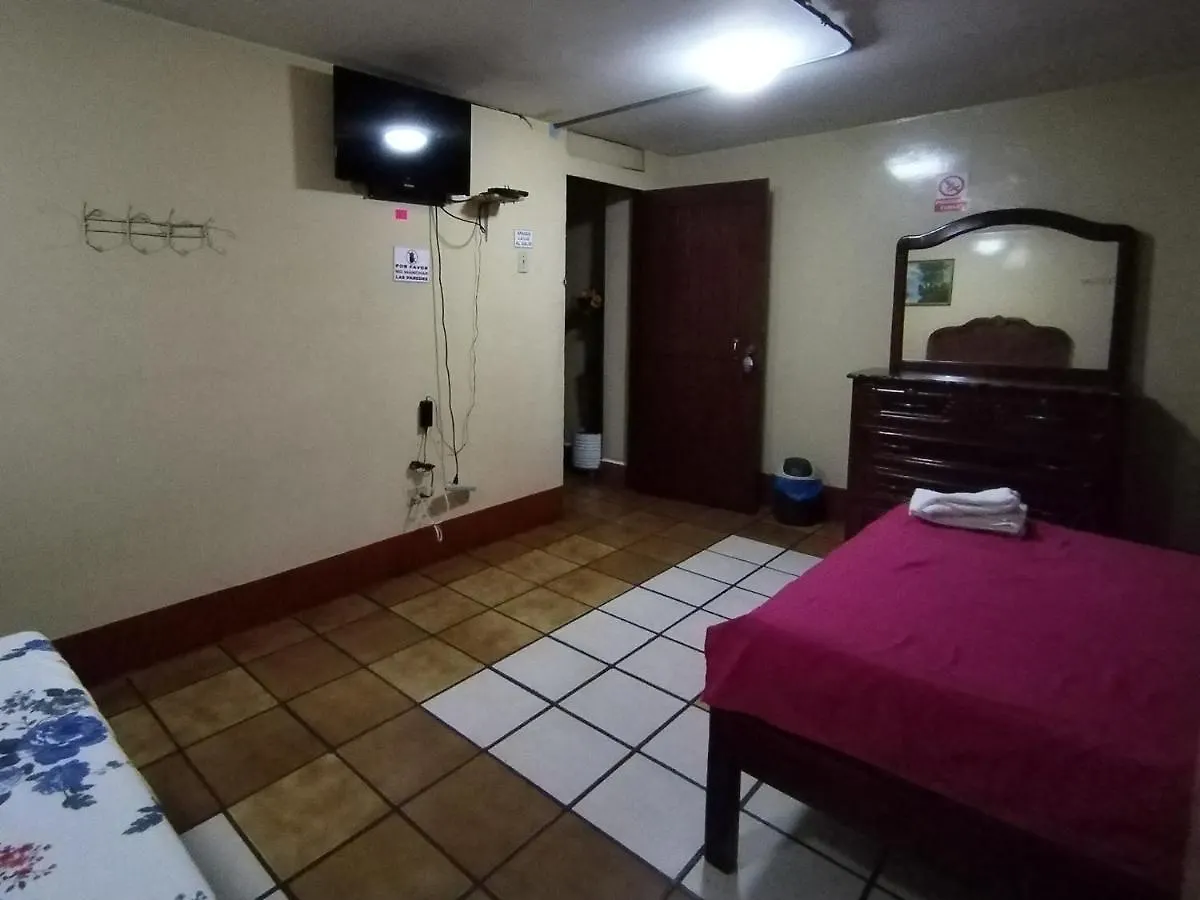 招待所 Hostal Santa Rosa 瓜亚基尔