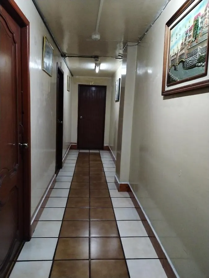 Hostal Santa Rosa 瓜亚基尔
